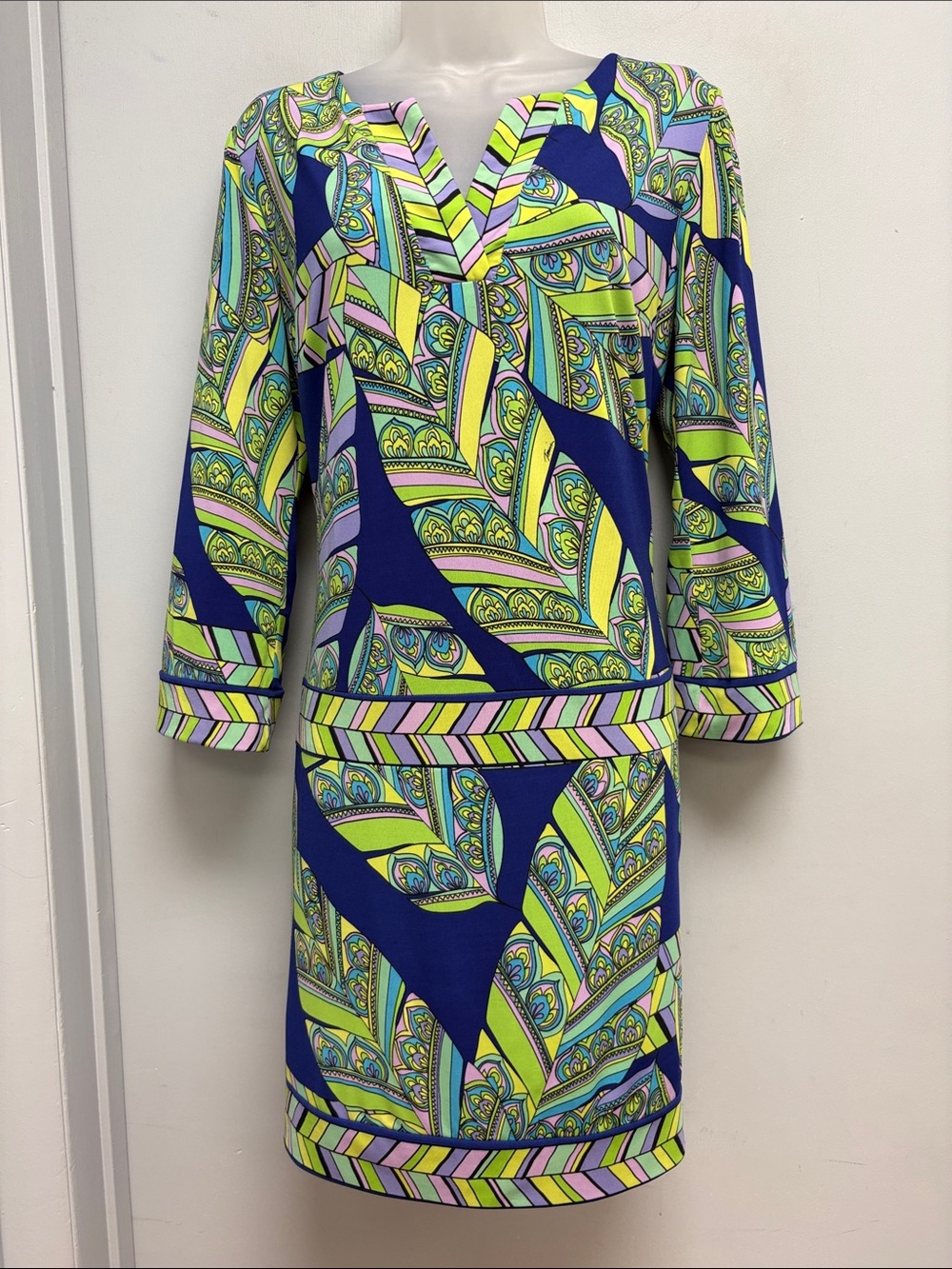 Trina Turk Dresses Size 10 Multicolor Paisley Print 3/4 Sleeve Shift Dress